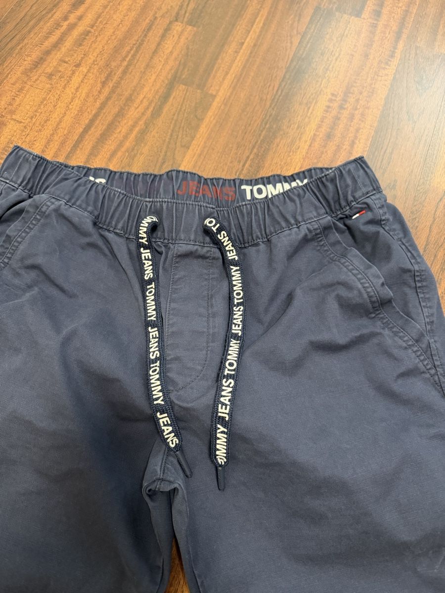 Tommy Hilfiger Pantaloni: Stoff Tommy Hilfiger Hose – Usato da Birr venduto da Lifecycle_ 3