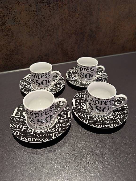 Tazze: Espresso-Tassen mit Untertasse – Usato da Seewen SO venduto da vog_czt9