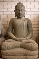 Buddha Statue, Stein, Deko für Garten oder Wohnzimmer.