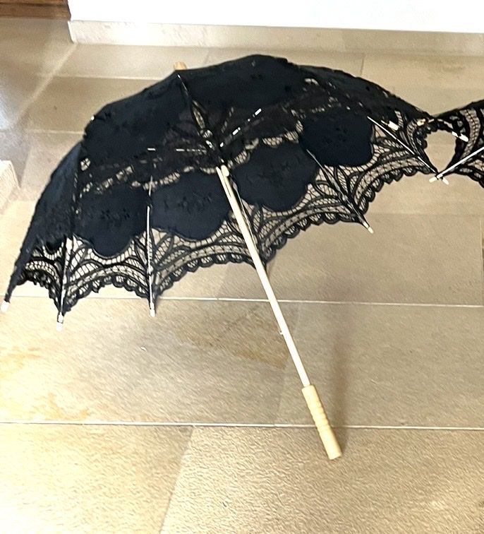 Ombrelloni: Sonnenschirm im Gotischem Style! – Nuovo (secondo la descrizione) da Kallnach venduto da sta_sy57 1