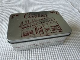 Boîte métal vintage Rogé Cavaillès pharmacie