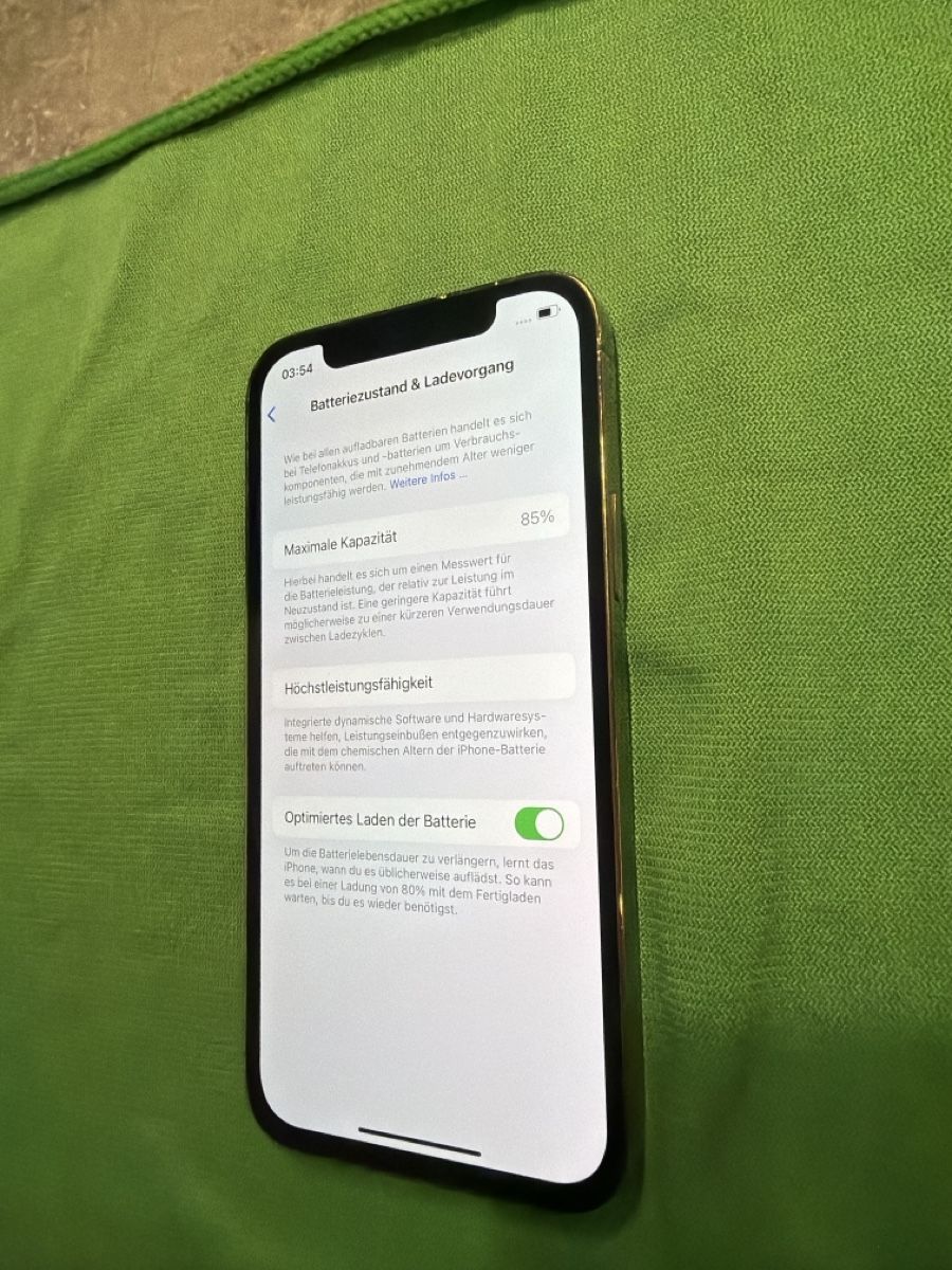 Apple Telefoni cellulari / Smartphones: iPhone 12 Pro / Gold / Akku 85% / H12 – Usato da Arbon venduto da BaX_94 2