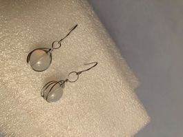 Modeschmuck, elegante Ohrhänger silberfarben weisser Stein