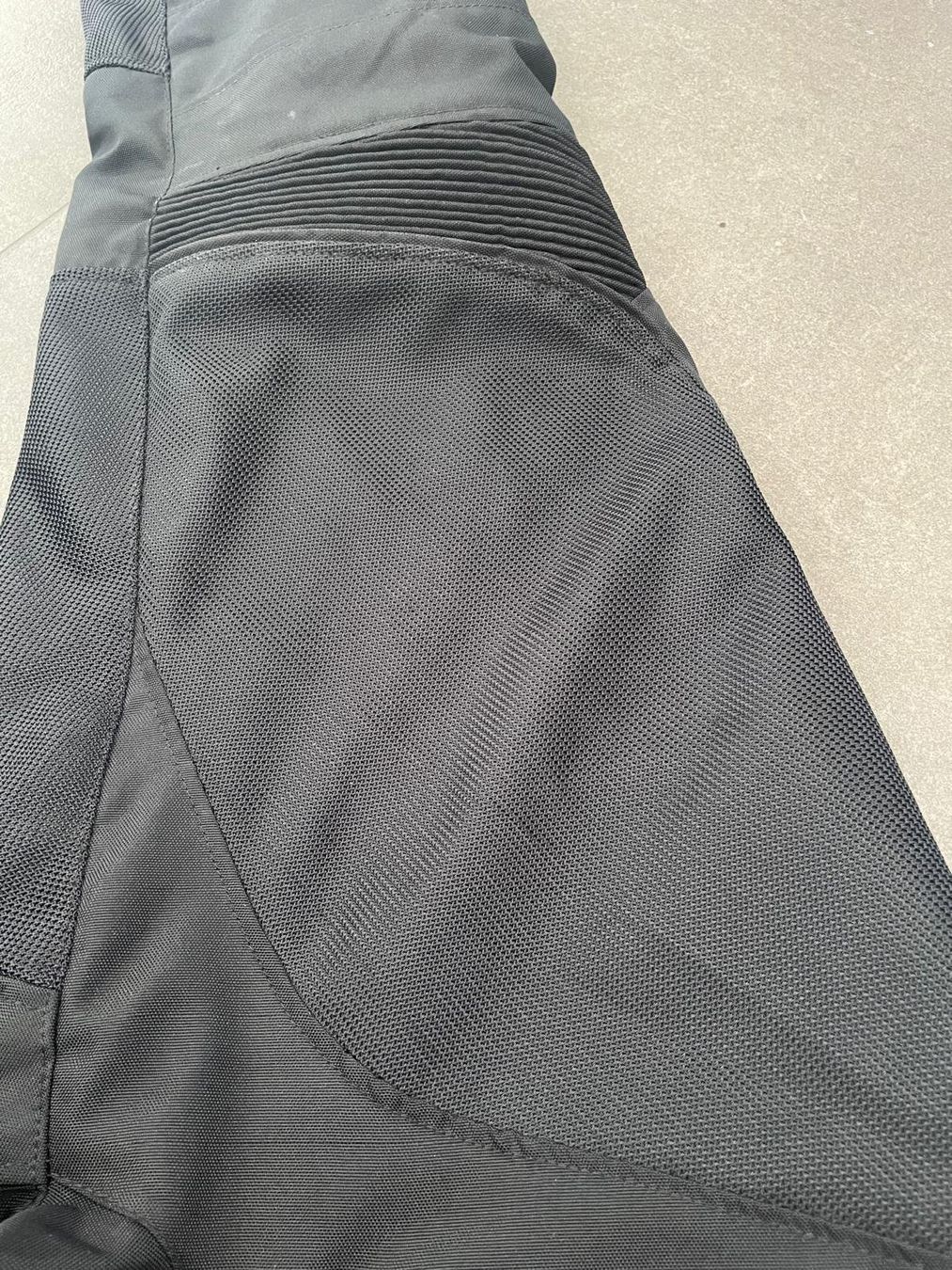 Hosen: Richa Airbender Damen-Motorradhose Gr. L – Gebraucht aus Niederrohrdorf von h-o-s-c-h-i-21 5