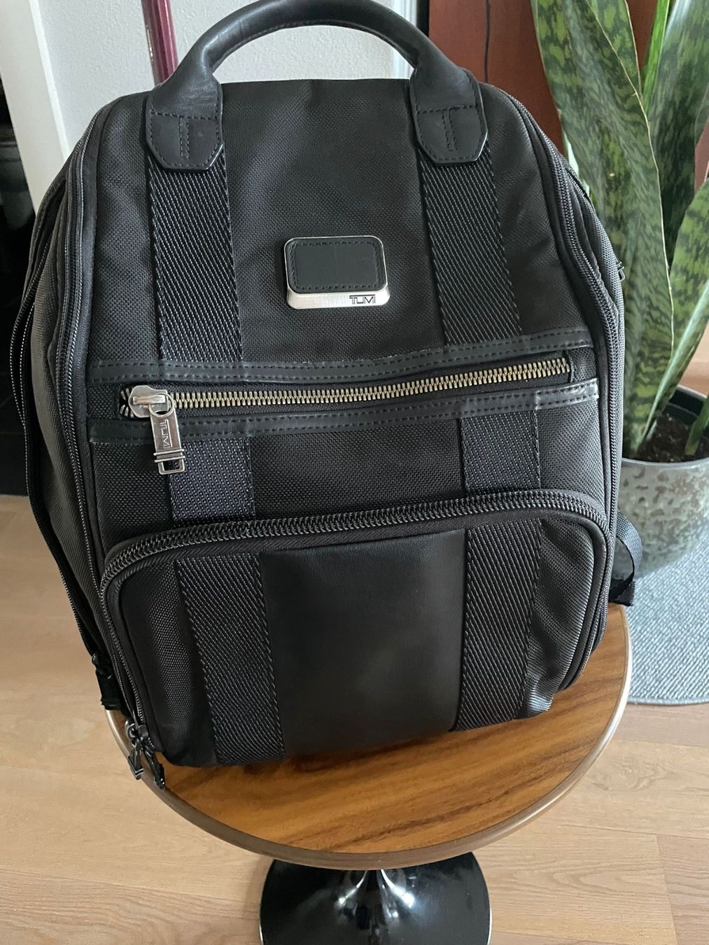 Tumi Zaini: TOP TUMI-Rucksack! Keinerlei Mängel – Usato da Zürich venduto da axe_k5cv 9