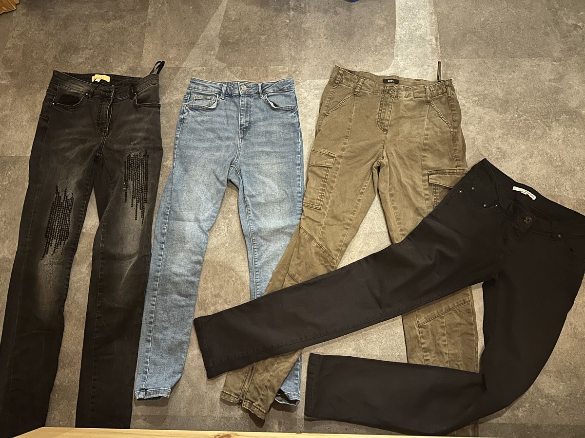 Lotti di vestiti: Jeans-Set Gr.34, verschiedene Modelle – Usato da Flanthey venduto da ale_xandra