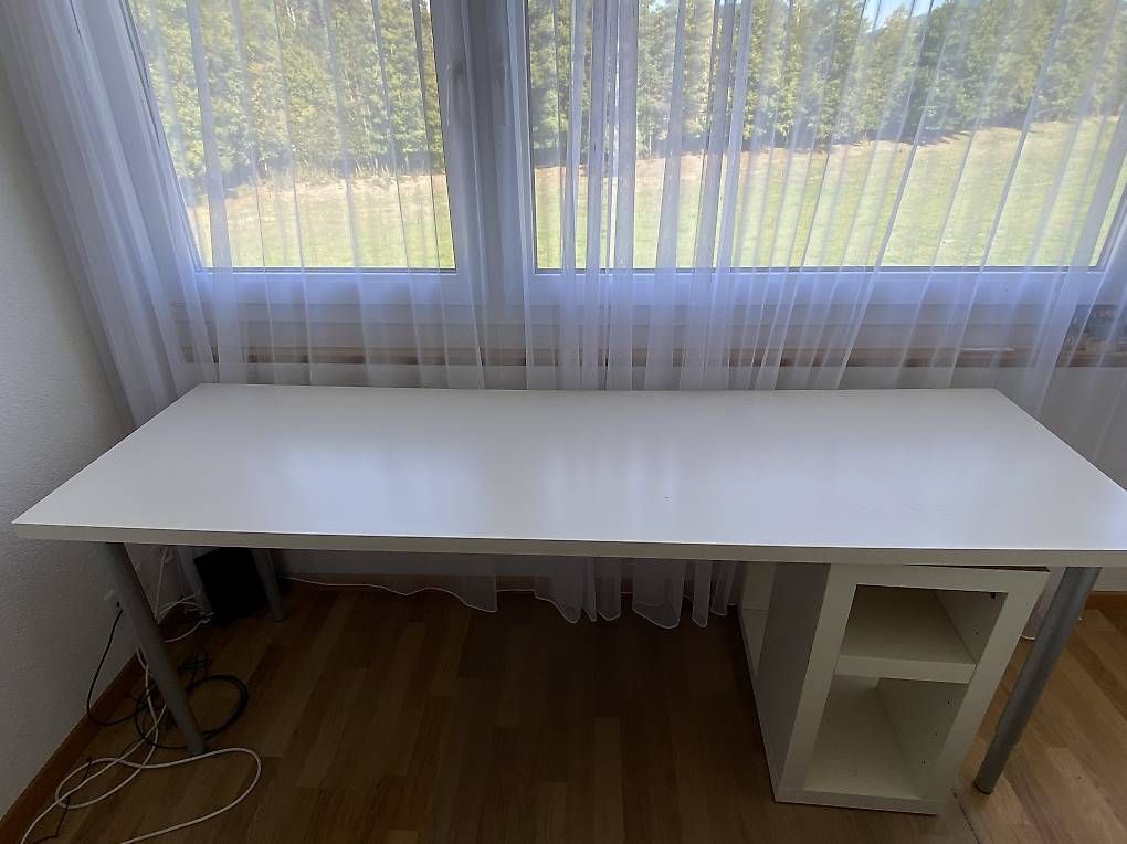 Bureaux: Schreibtisch – D'occasion à Kiesen par nom_5t66