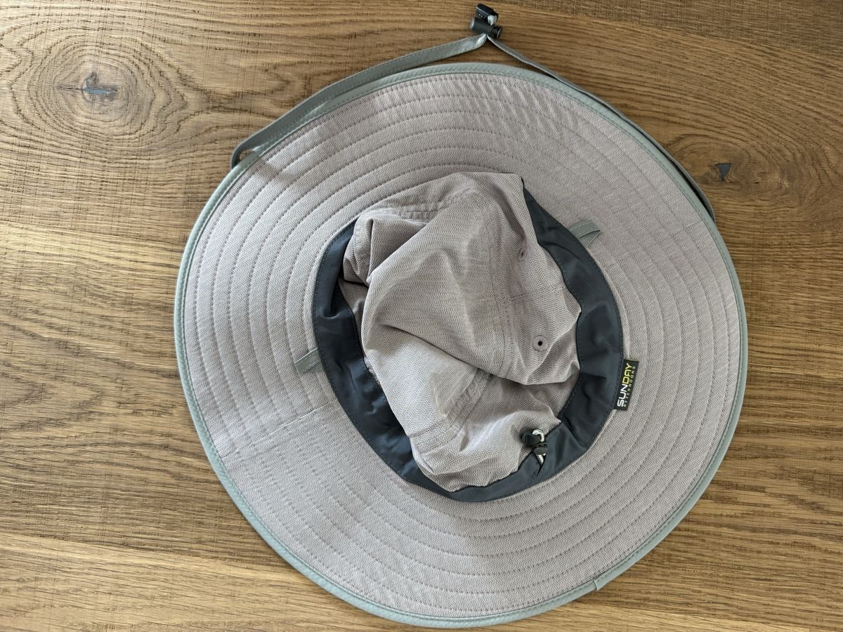 Copricapi, berretti & cappellini: Damen Sonnenhut Reversibel – Usato da Mettmenstetten venduto da Trinity113 3