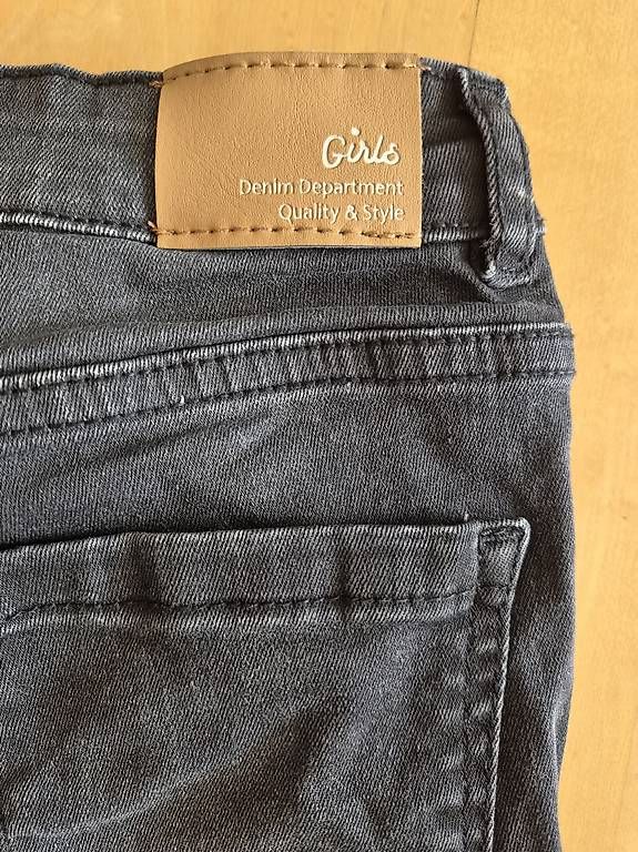 Pantaloni: Verbaudet Jeans Slim, Gr. 140 – Usato da Russikon venduto da i_laura 4