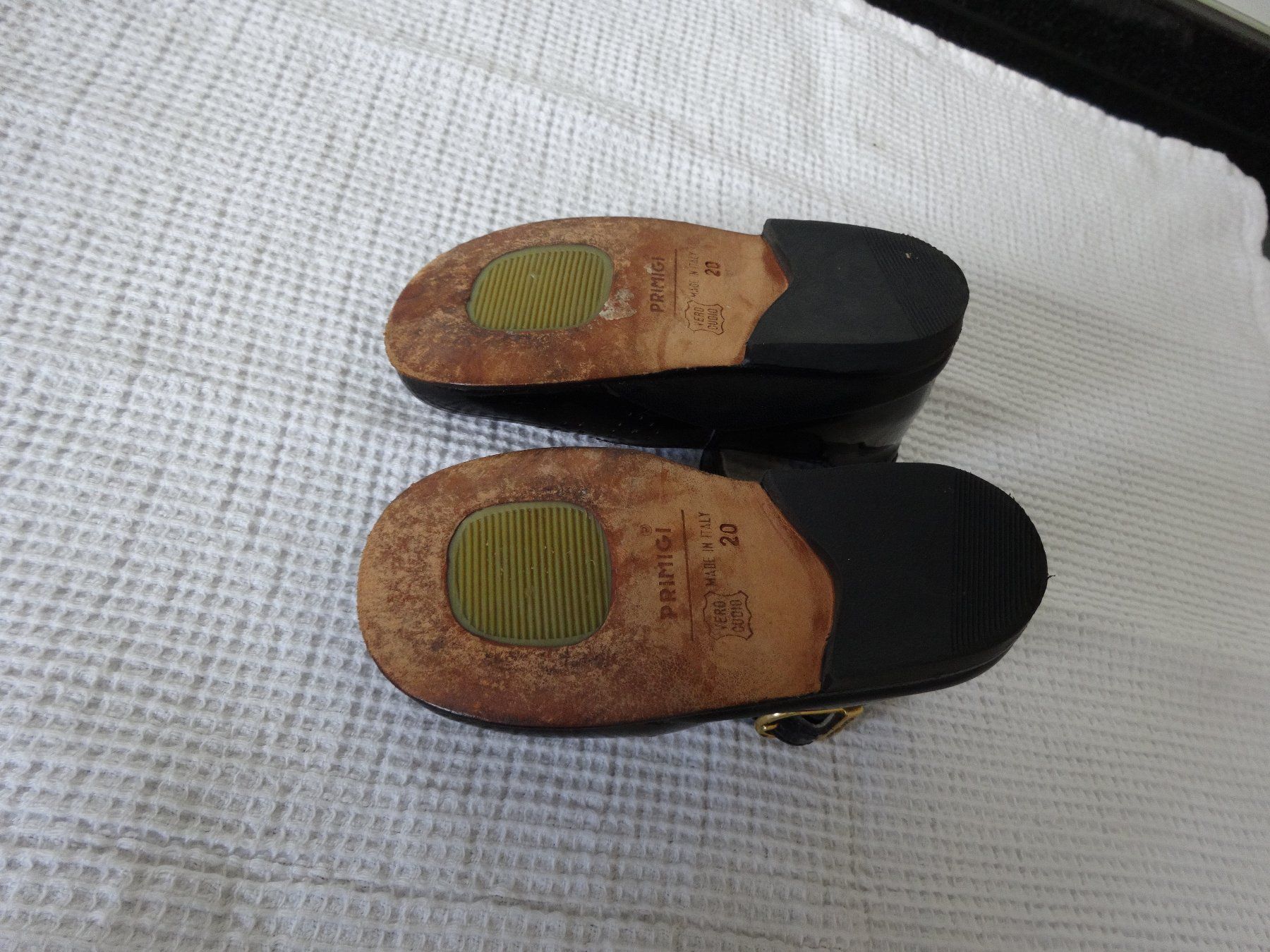Scarpe per ragazzi: Schwarze Lack Kinderschuhe Primigi Gr 20 – Usato da Neerach venduto da jenny062 3