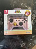 Nintendo Switch Controller - PowerA - Super Mario Peach
