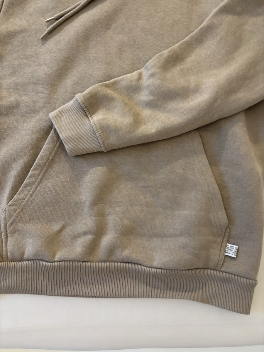 Bershka Maglioni & Felpe: Beiger loose fit pullover bershka – Usato da Winterthur venduto da beijaflor777 1