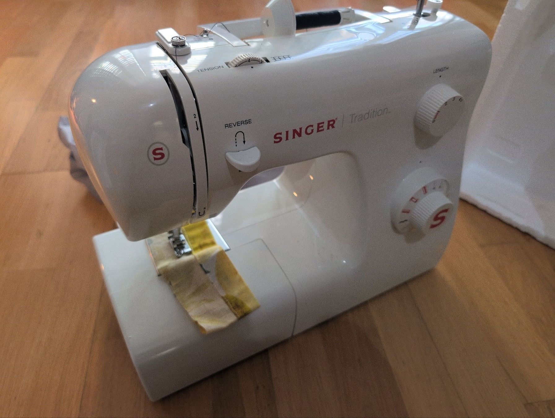 Singer Macchine da cucire: Nähmaschine Singer Tradition – Nuovo (secondo la descrizione) da Basel venduto da vic_2k8t 1
