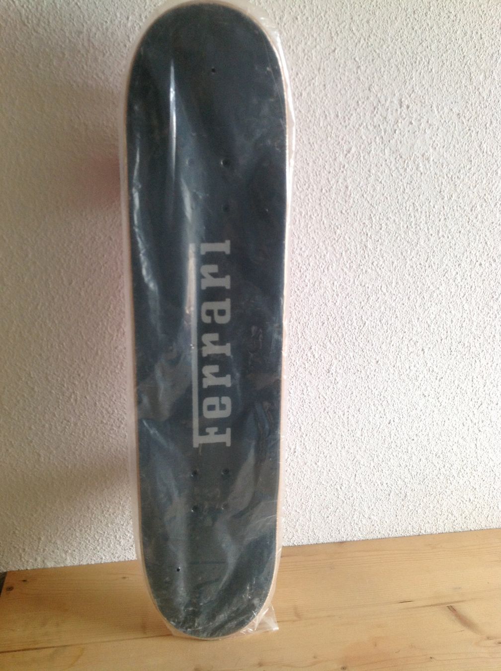 Skateboards: FERRARI SKATE NEUF – Nuovo e nell'imballaggio originale da Morgins venduto da lio_fgf5 1
