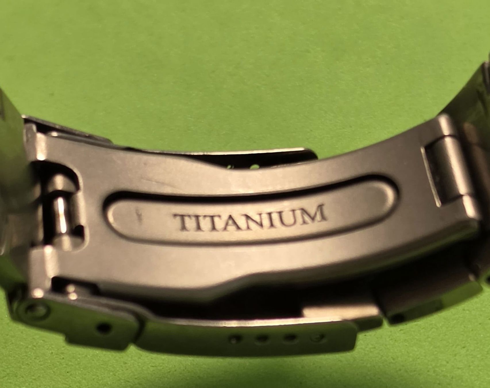 Festina Orologi: FESTINA TITANIUM CHRONOGRAPH DIVERS ORANGE DIAL 100M PROFESS – Usato da Neftenbach venduto da Taschen-Uhren 1