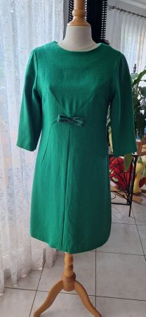 Robe verte avec nœud décoratif 38