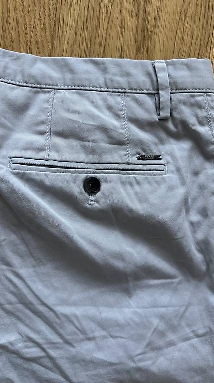 Pantaloni: Boss Chino Hose Light Grey 52 Neu – Usato da Zürich venduto da swa_gdv2 2