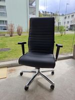Bürostuhl Leder schwarz höhenverstellbar guter Zustand