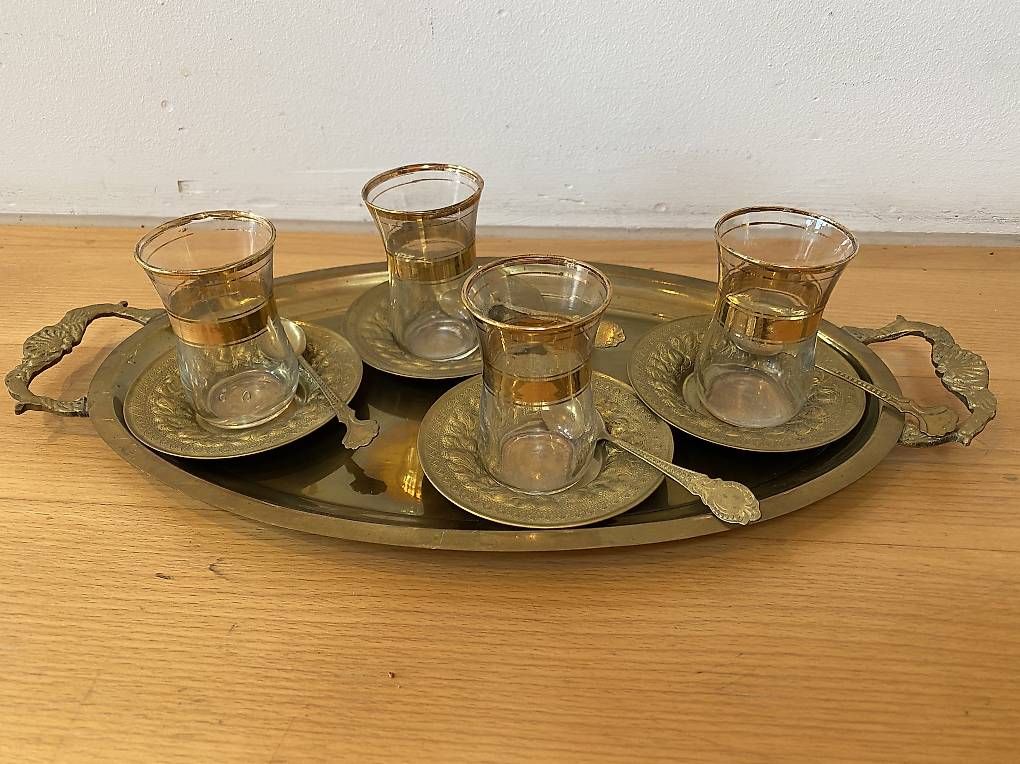 Set di piatti: Türkisches Teeservice – Usato da Biel-Benken BL venduto da AngiSchaefer