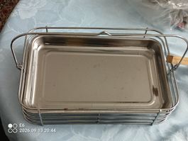 Metallgestell mit Schale