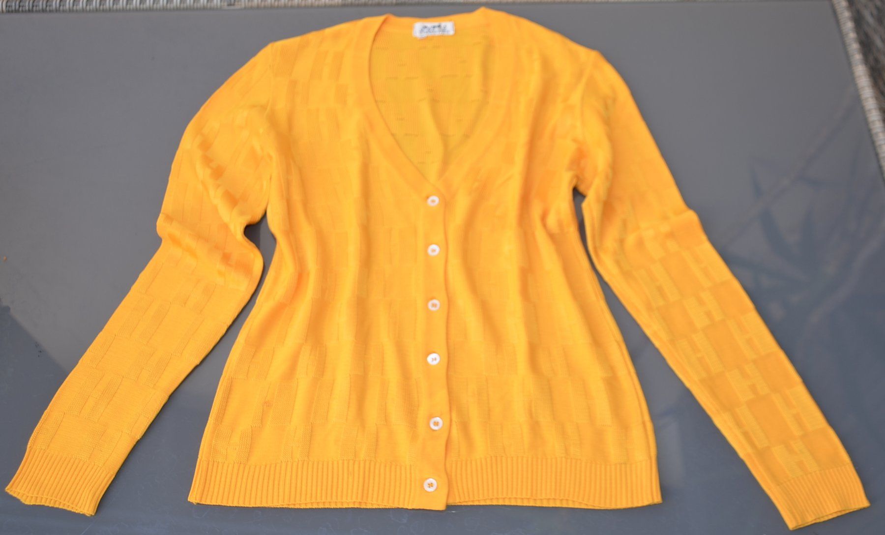 Hermès Maglioni & Felpe: Hermès Cardigan / Strickjacke .38 – Usato da Collonges venduto da Auganien 7