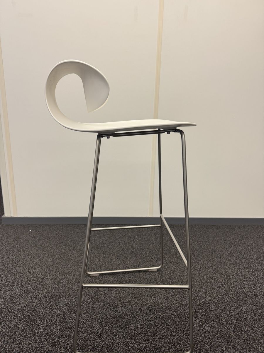 Hochstühle: 8x Designer William Sawaya – Neu (gemäss Beschreibung) aus Olten von egg_6hly 1