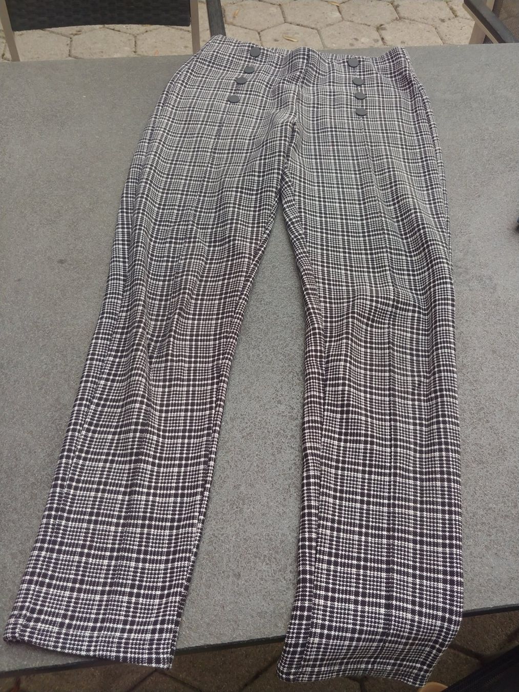 Pantaloni: Elegante Hosen mit Karomuster, Gr. 36 – Usato da Bäriswil BE venduto da Rezz 3