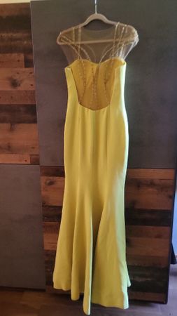 Abendkleid lang gelb mit Perlen verziert Grösse Medium, 38