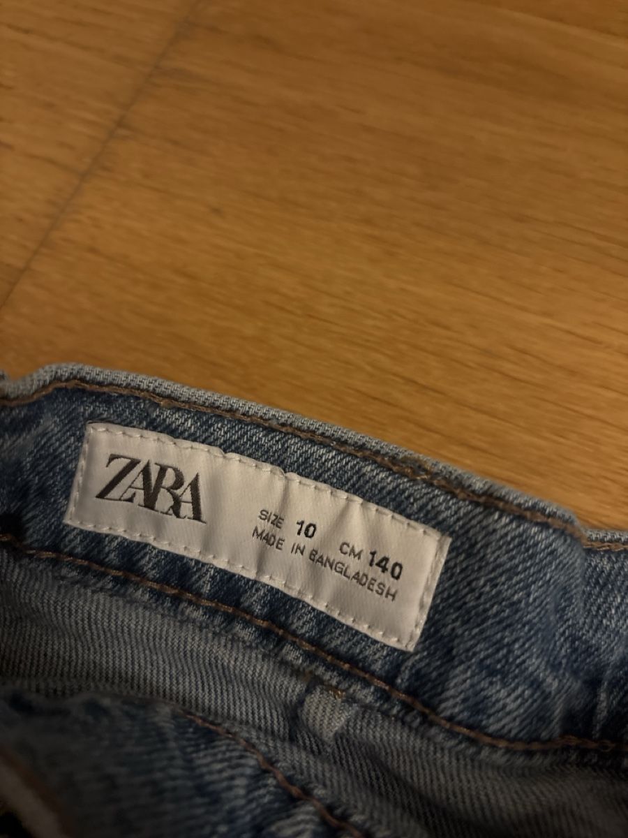 Zara Hosen: Jeanshorts Mädchen ZARA – Gebraucht aus Zuerich von junverhau 2