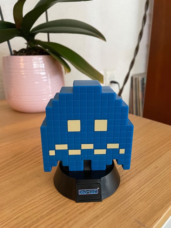 Pac man Lightbox figurine bleue avec boite Kaufen auf Ricardo