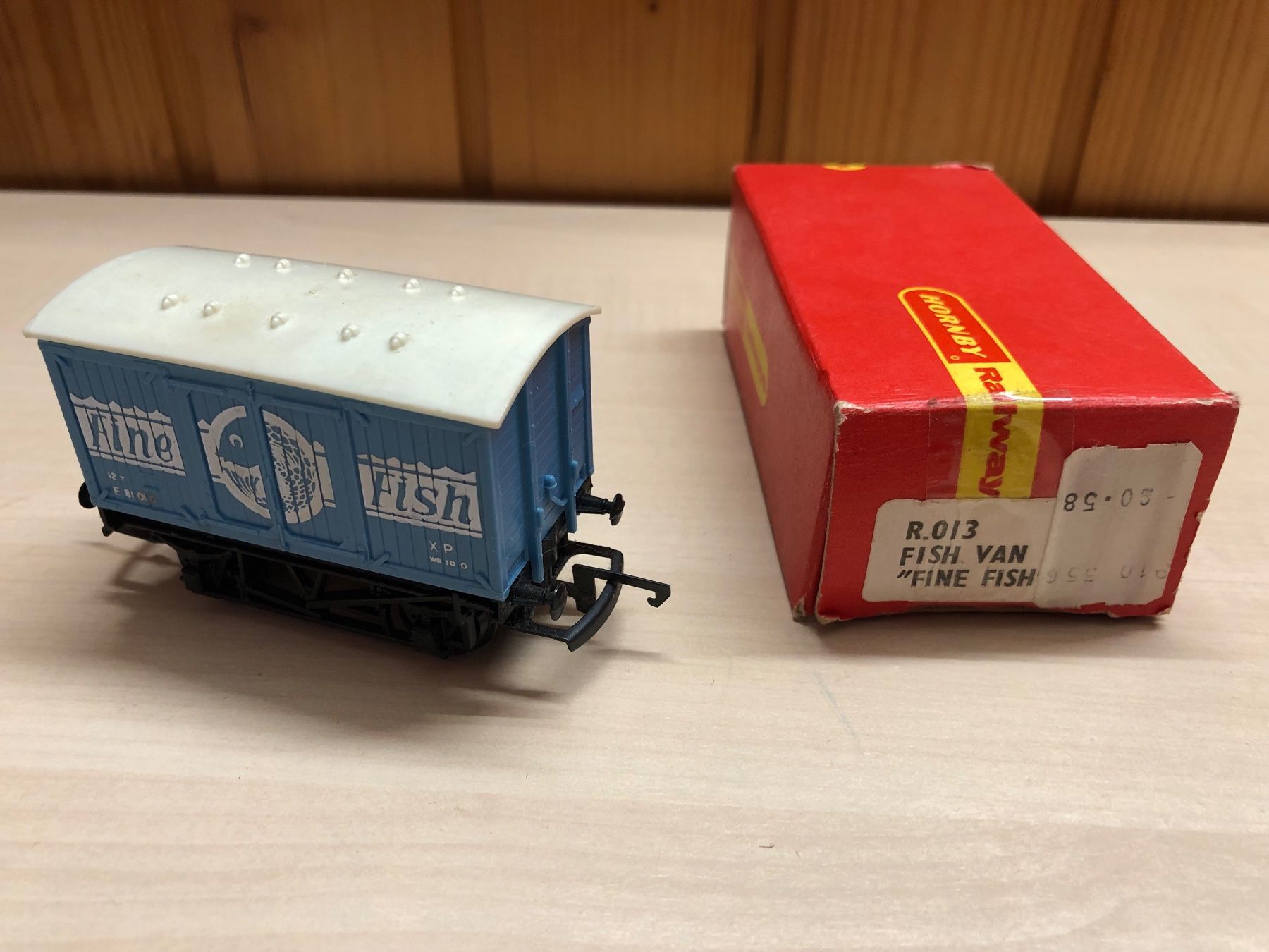 Hornby Modellini di ferrovie: 3 Modelleisenbahnwagen von Hornby – Usato da Rümligen venduto da Sibill 5