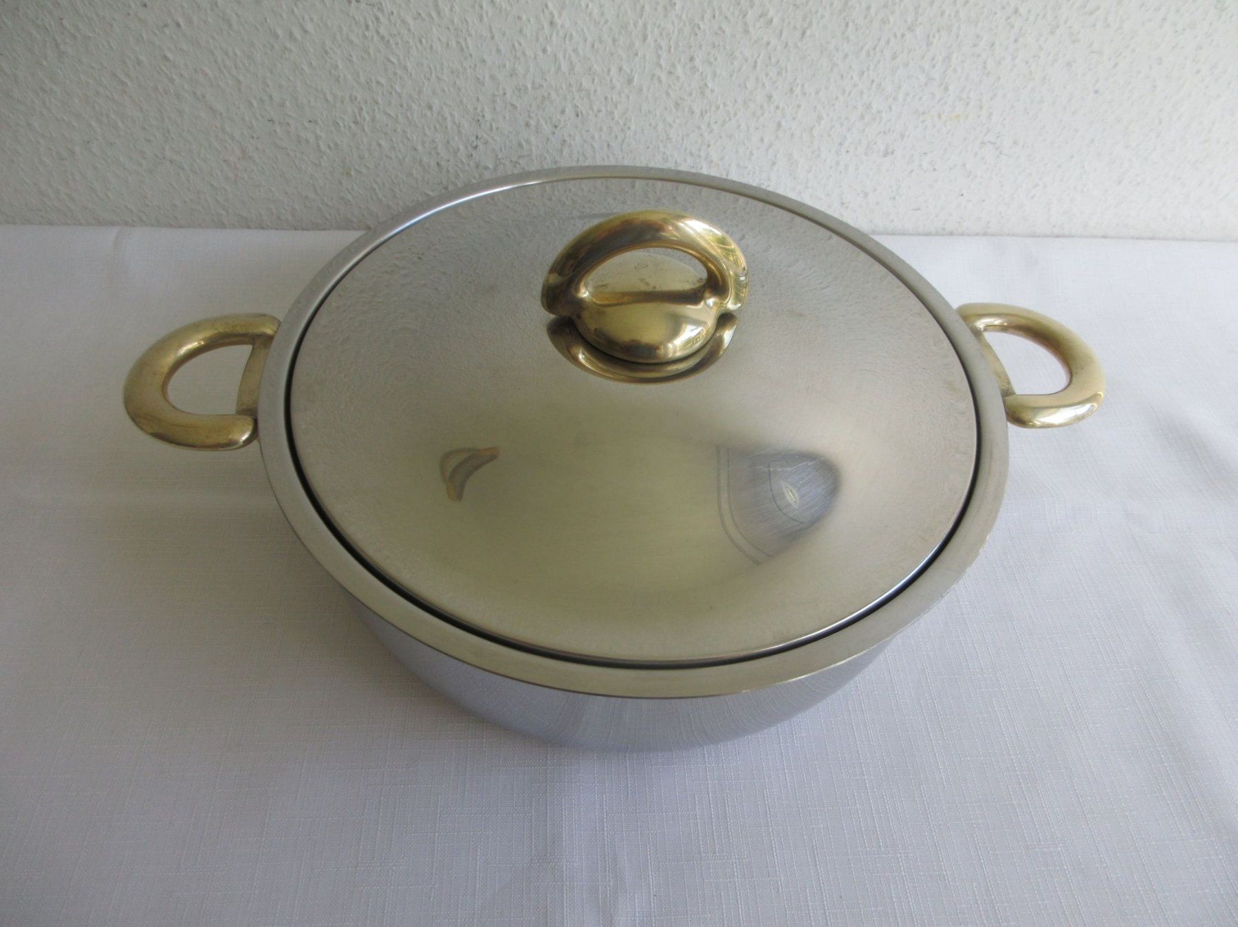 Durotherm Pentole: Kuhn Rikon Durotherm Topf mit Deckel – Usato da Binningen venduto da Oldfashion 1