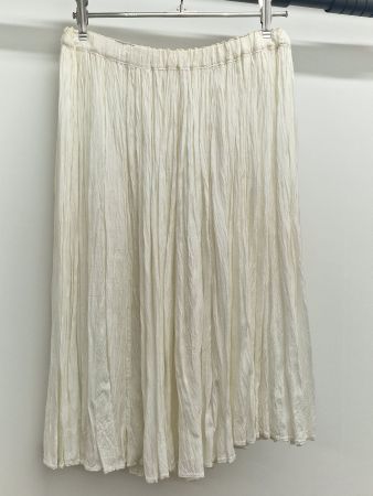 Langer Rock offwhite Gummizug, knitterige Optik, Grösse M