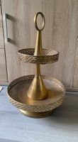 Goldener Etagere Ständer Metall
