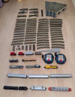 Märklin Konvulat, 3 Loks, Ringlokschuppen, Wagen, 2 Trafos