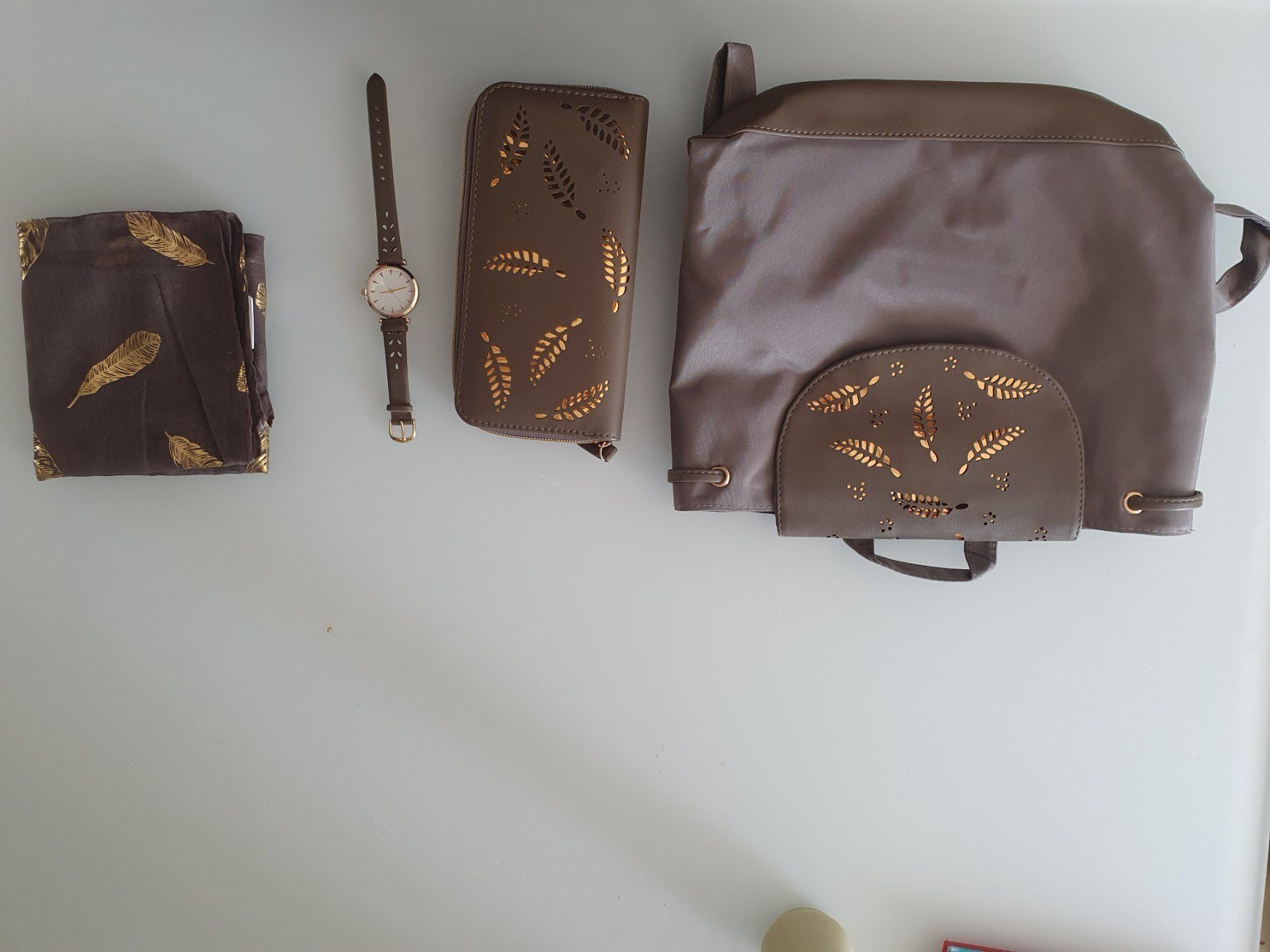 Borse da donna: Taschenset – Nuovo (secondo la descrizione) da Moosseedorf venduto da Sonnenschein..