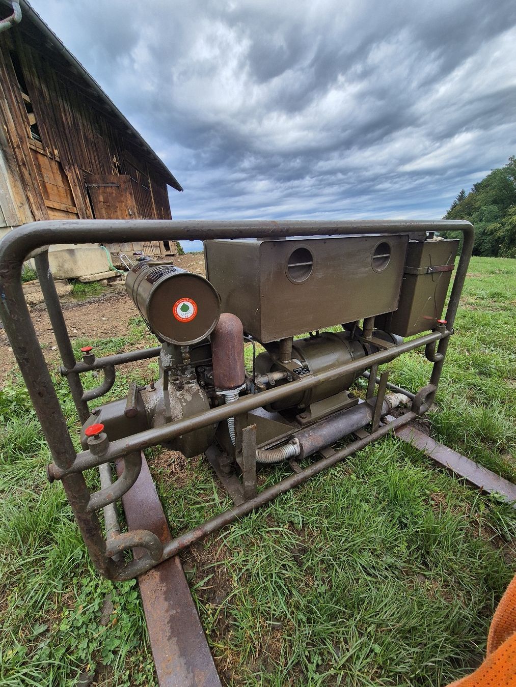 Stromgeneratoren: Schweizer Militärgenerator – Gebraucht aus Egg (Flawil) von Remofunk12 2