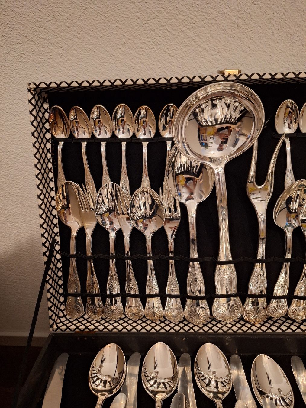 Set di posate: Besteck Set versilbert 51 Teile 12 Personen – Nuovo (secondo la descrizione) da Jona venduto da SL95 3