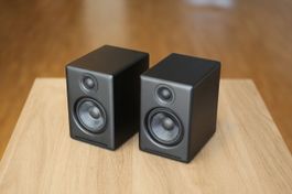 Audioengine A2+ Wireless Regallautsprecher Schwarz