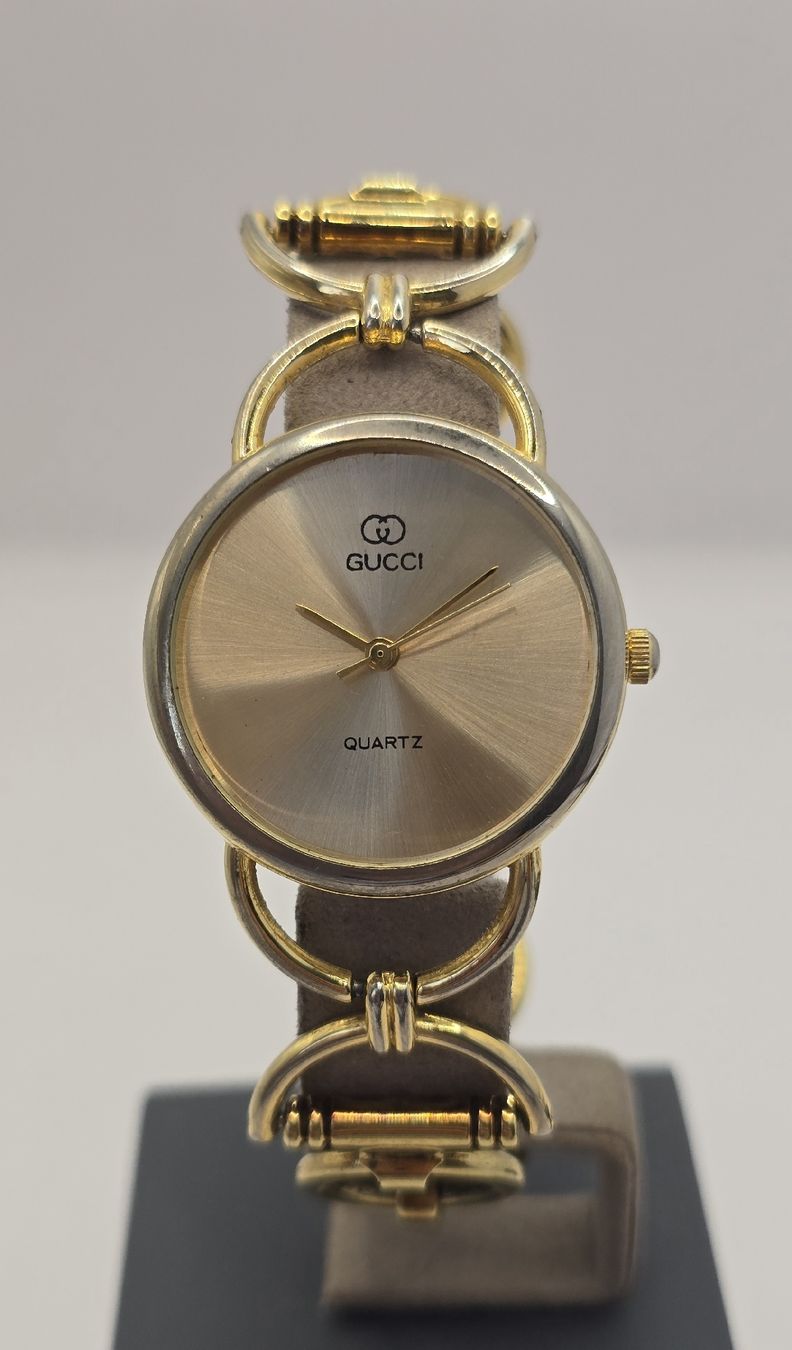 Gucci Uhren: Gucci Classic Ladies 30,2mm – Gebraucht aus Minusio von AGSuhren