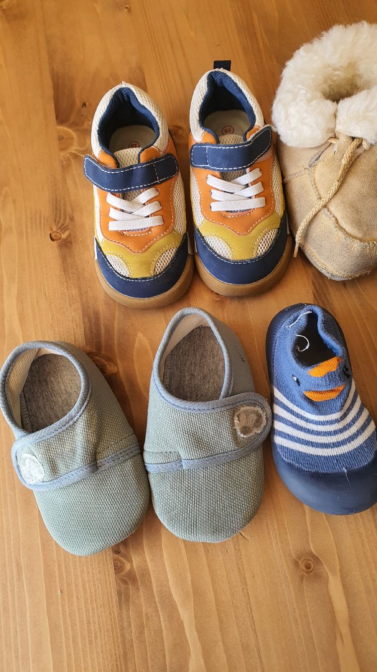 Chaussures garçon: 5 paar Kinderschuhe in Grösse 20 – D'occasion à Flawil par minggeli83 1