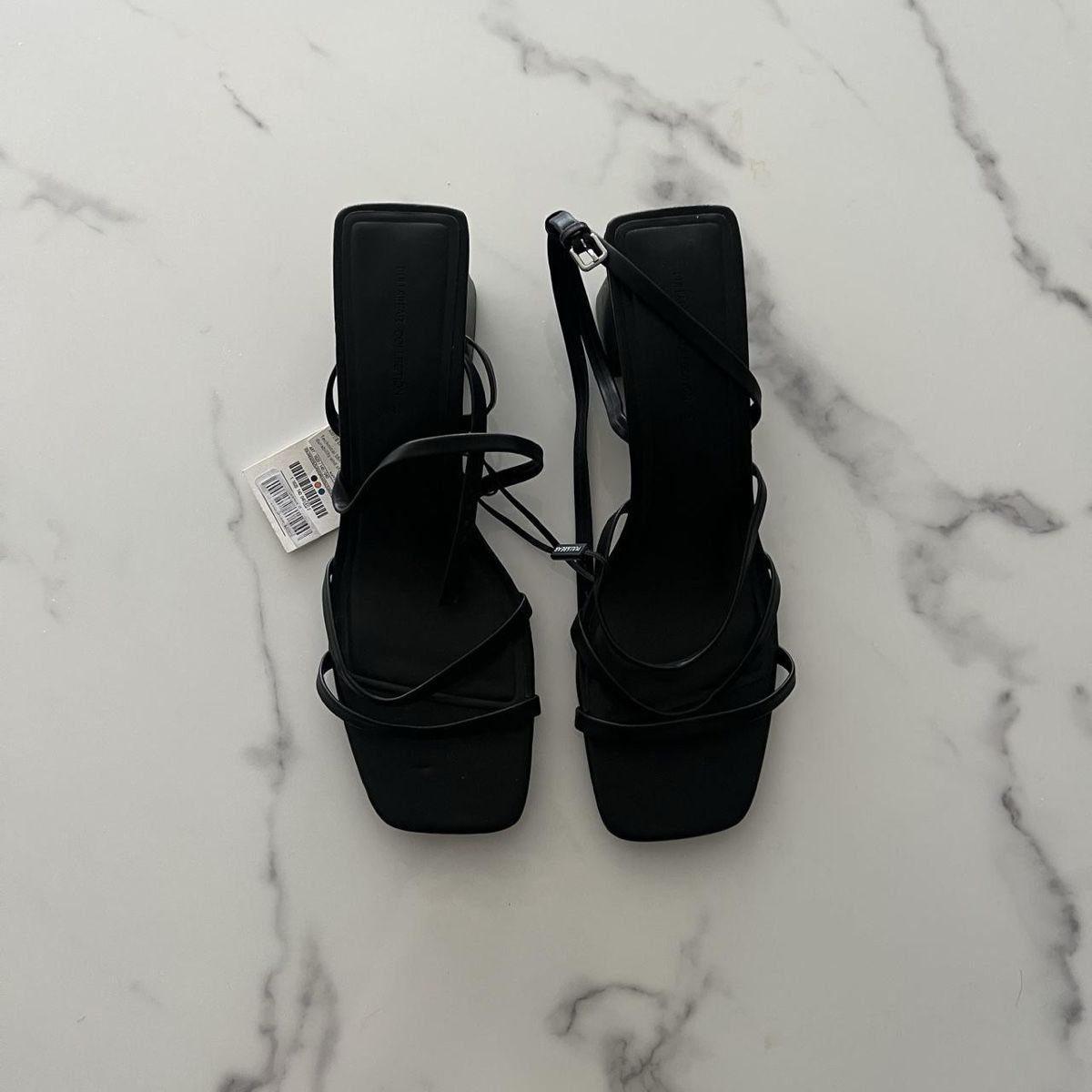 Pull&Bear Scarpe da donna: Black Strappy Sandals Size 41 Never worn – Nuovo e nell'imballaggio originale da Dübendorf venduto da kko_7xld 1