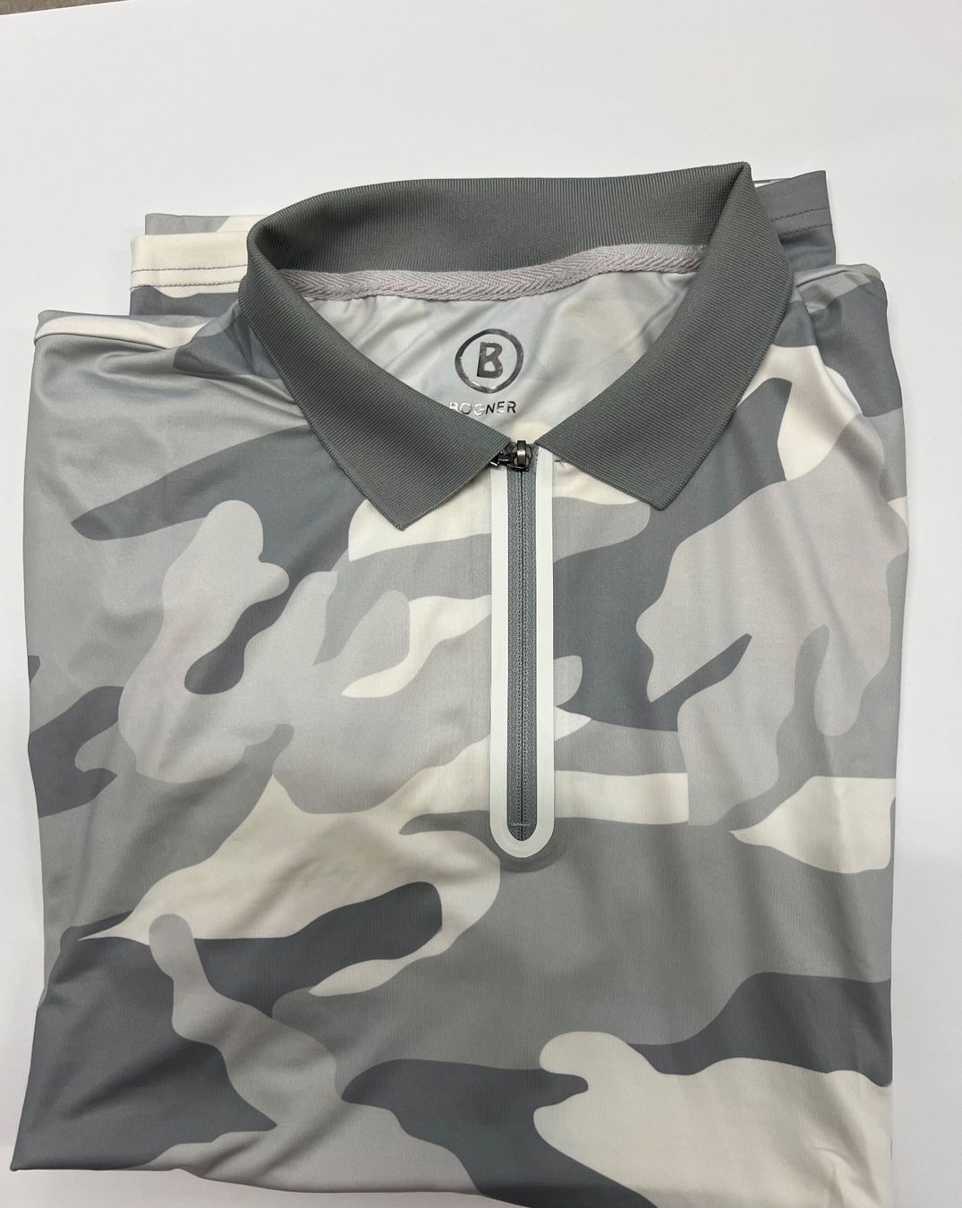 Bogner Polo-Shirts: Bogner poloshirt G M – Gebraucht aus Basel von La.Bonne.affaire 1
