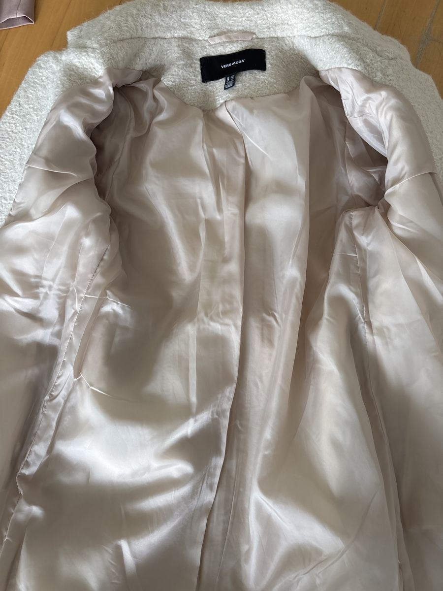 Vero Moda Cappotti: Teddy Mantel Gr XS/S Vera Moda – Nuovo (secondo la descrizione) da Embrach venduto da Dmoney 3