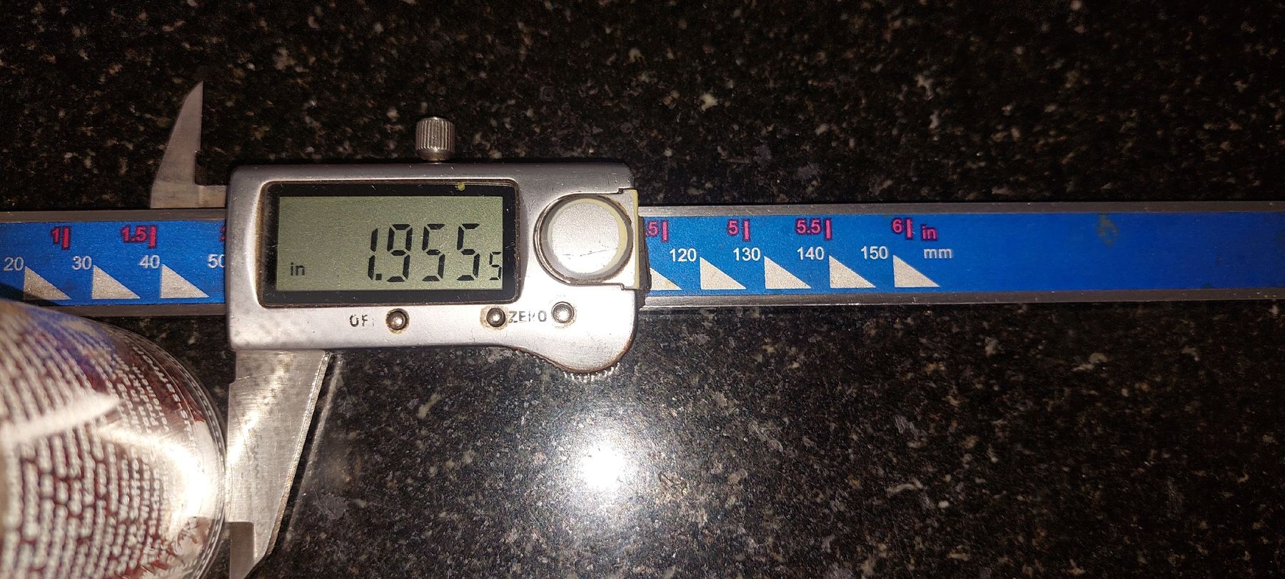 Produktbild von Vogel Digital-Messschieber 150 Mm (6 Zoll) – Große LCD-Anzeige, Metallgehäuse, Robuste Knöpfe