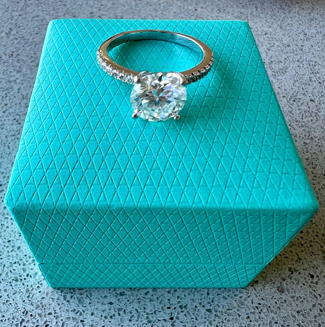 Bagues: NEU: 3 Karat Moissanit Ring 57 mm – Neuf avec emballage d'origine à Lachen par Reeci 3
