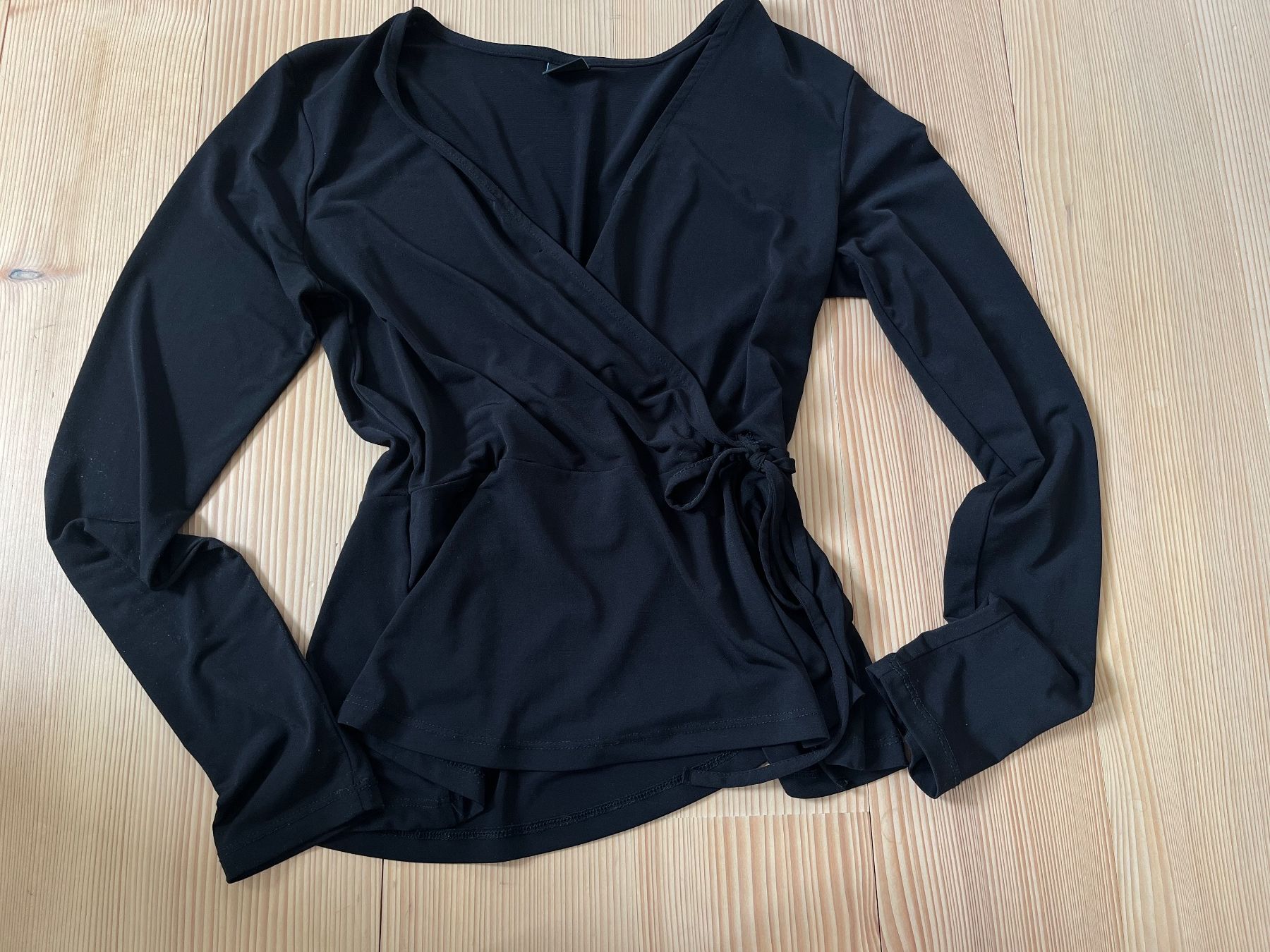 T-shirt: Gina Tricot Langarmshirt – Usato da Bern venduto da hel_7x9p 1