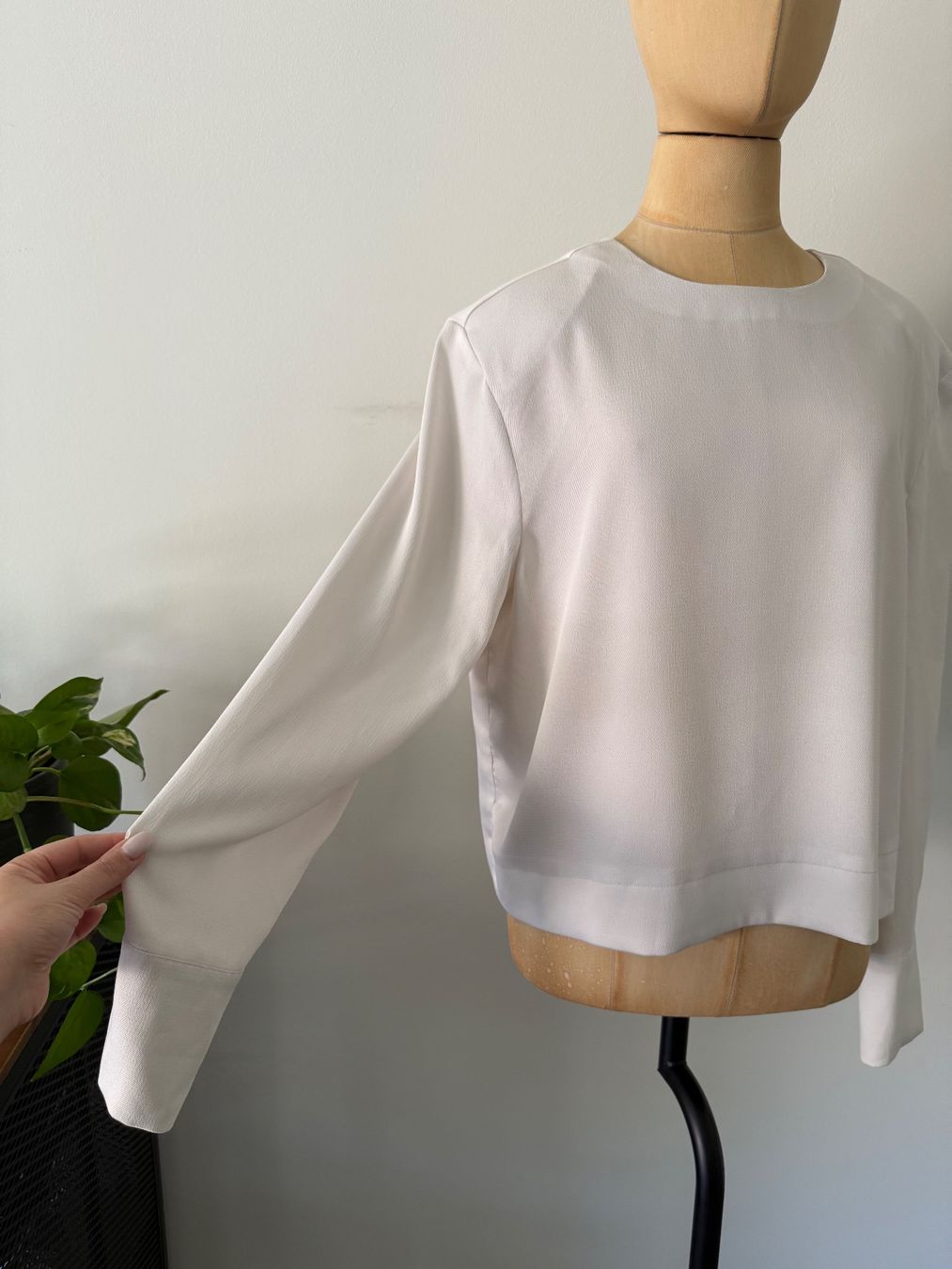H&M Camicette: H&M Bluse Creme M Schulterpolster Elegant Langarm – Usato da Lugano venduto da rebecca.wardrobe 4