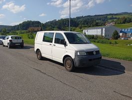 VW Bus 2.5 TDI nur bedingt fahrbar