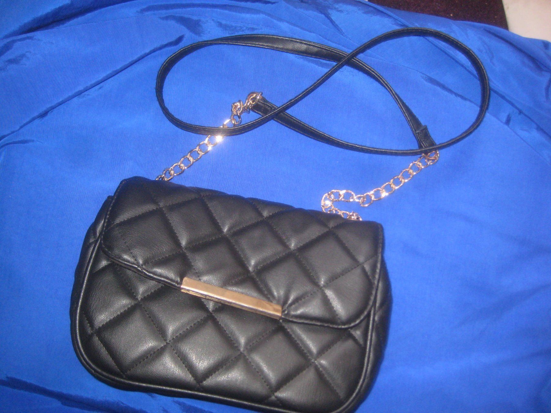 Borse da donna: UMHÄNGE HANDTASCHE – Usato da Uster venduto da flocke1